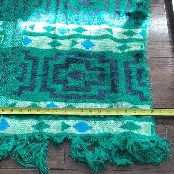 Free People NWT Poncho Diamond-Back Cozy Sweater Kimono in Green OS Shawl Wrap - Picture 5 of 7